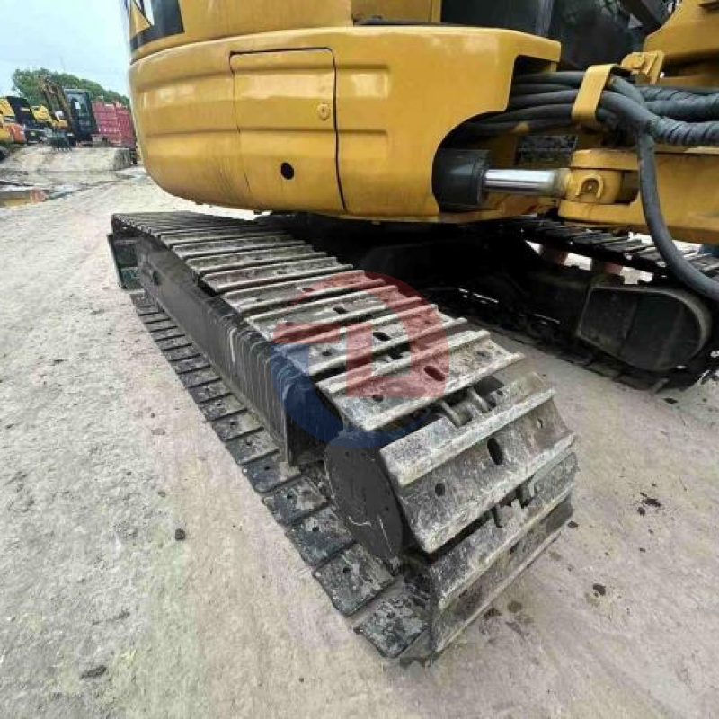 3150KG Caterpillar 303 Mini Used Excavator Second Hand Micro Digger