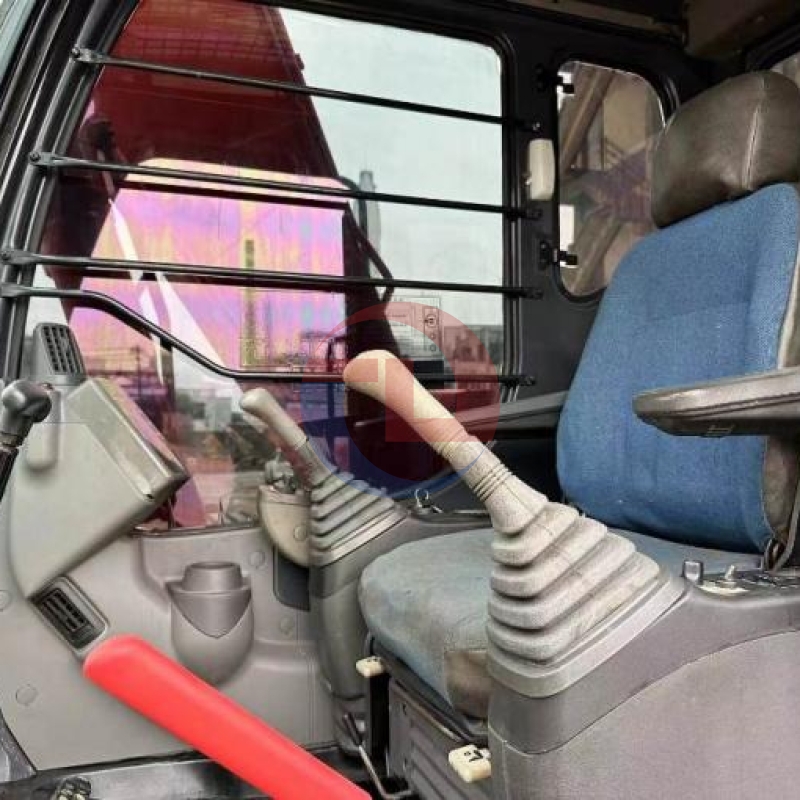 12200KG Hydraulic Second Hand ZX120 Hitachi Excavator Crawler Diggers 120