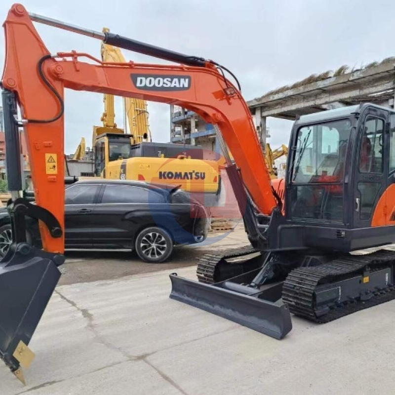 Yanmar Engine Used Doosan Excavator DX55 Micro Crawler Digger Secondhand