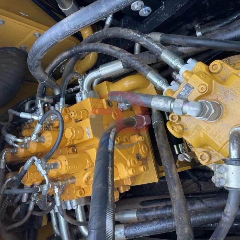 Used Excavators SANY 550H 54ton