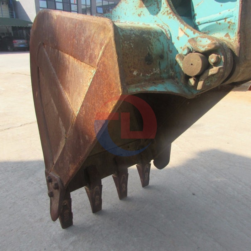 used digger excavator Kobelco SK75 secondhand 7.5ton excavator for sale