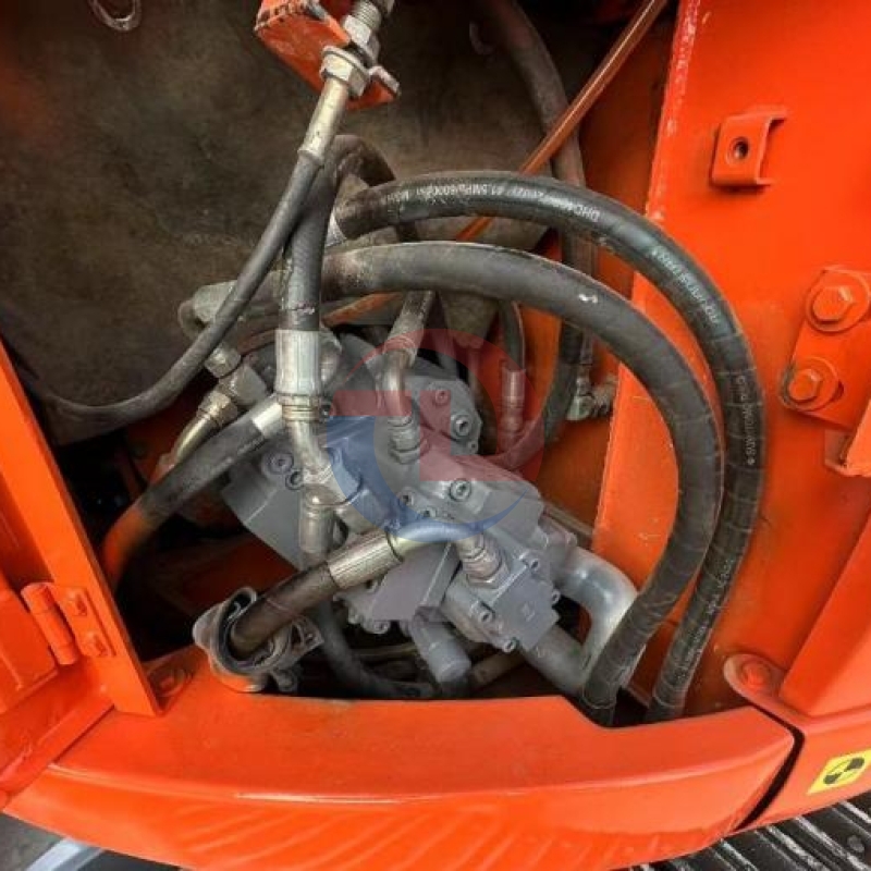 7 Ton Used Hitachi ZX75US-A Excavator Original Japan Mini Model