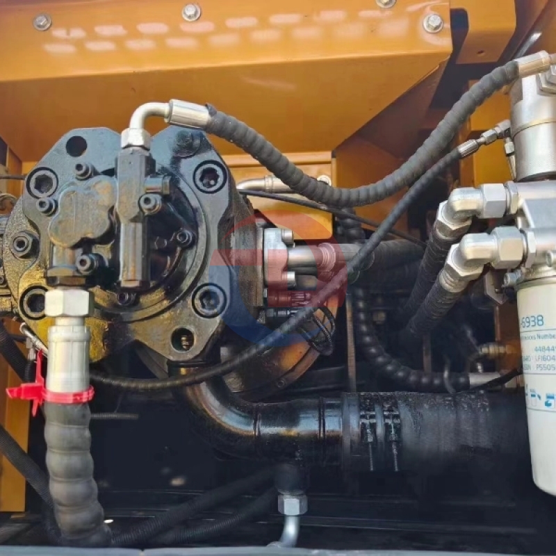 Sany SY235C MEDIUM 23.5t Hydraulic Crawler Excavator Second Hand Used Wheel Excavator SY235 SY235C