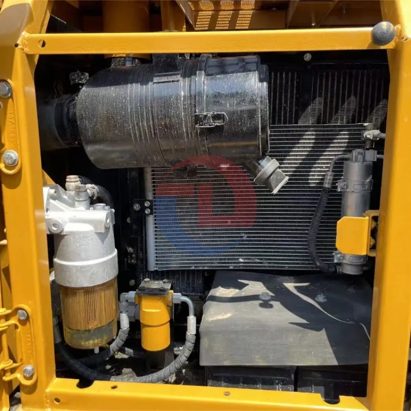 used China Second Hand Sany SY95 9.5ton Mini Excavator for Sale at a low price