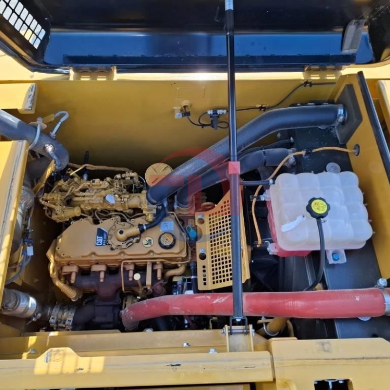 High Quality Low in Price CAT 318D 318E 318FL Mini Working Used Original JAPAN Excavator