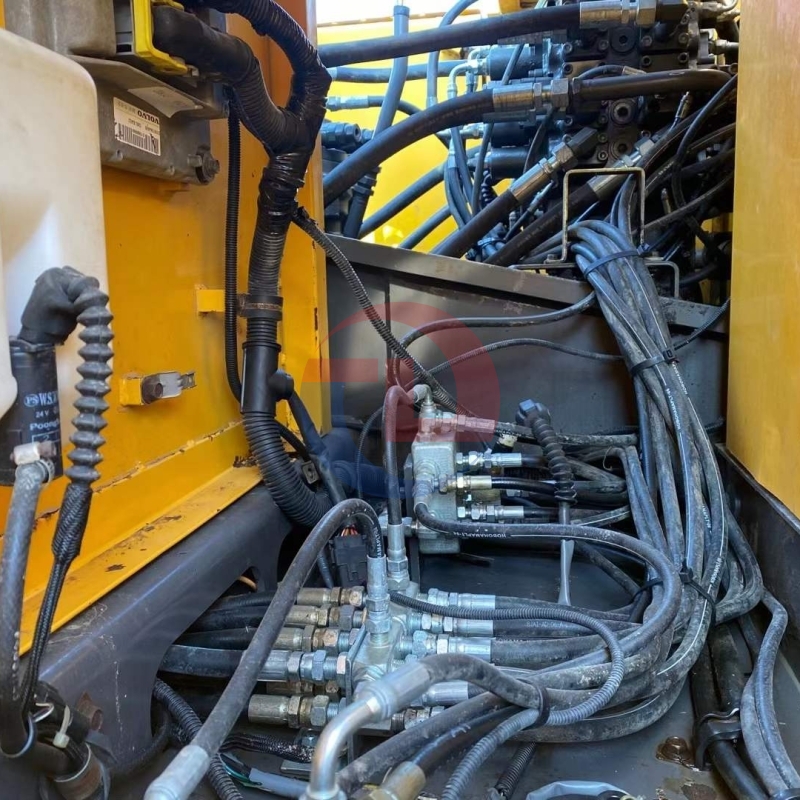 EC200D Used Volvo Excavator Earth Moving Equipment High Performance