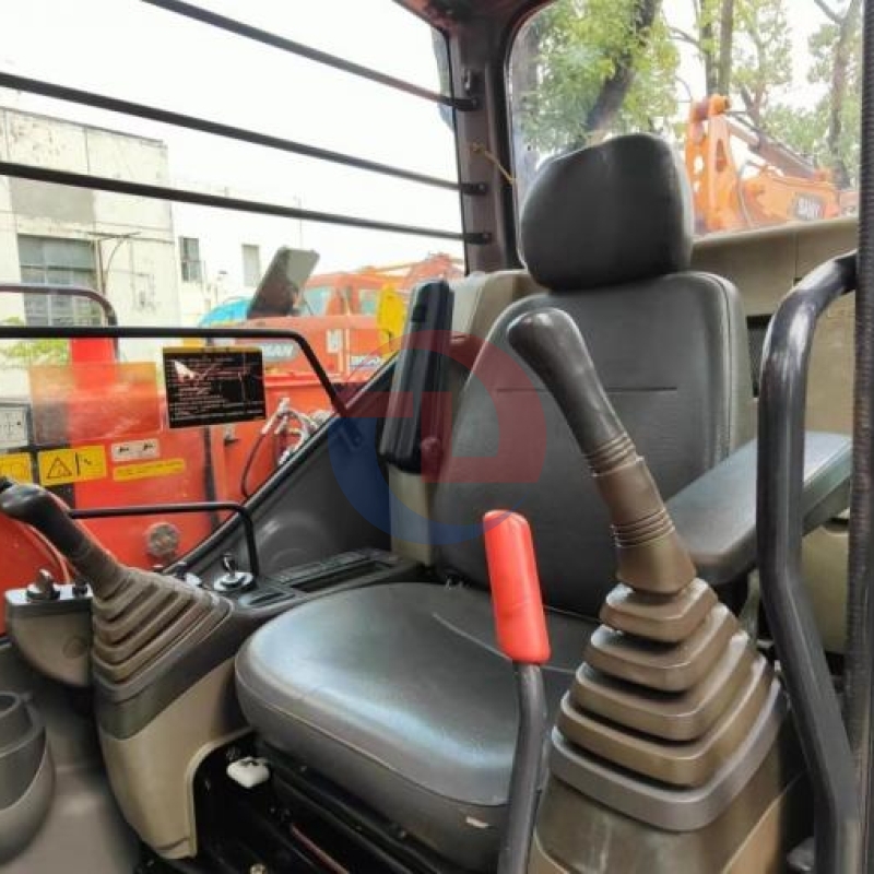 Used Compact Hydraulic Hitachi ZX60 Excavator 5850KG For Mining Construction 60