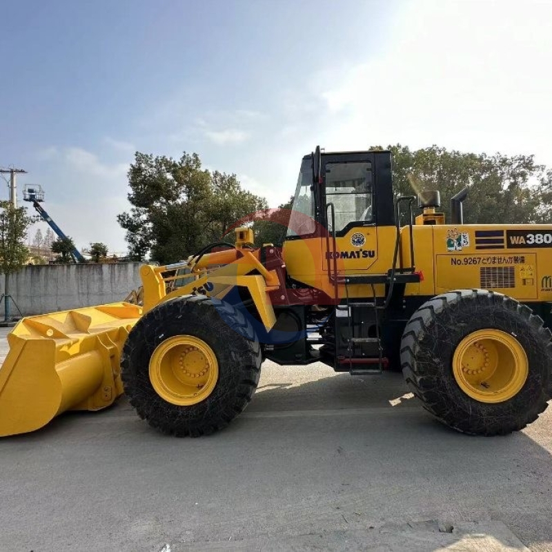 Small Komatsu WA380 Wheel Front Loader Used Japan Made Original