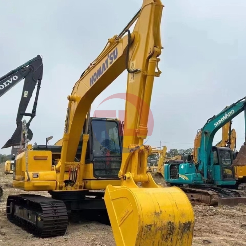 Used komatsu PC110 Original Japan 11Ton High Work Efficiency and Low Working Hours Middle Digger Imported From Japan
