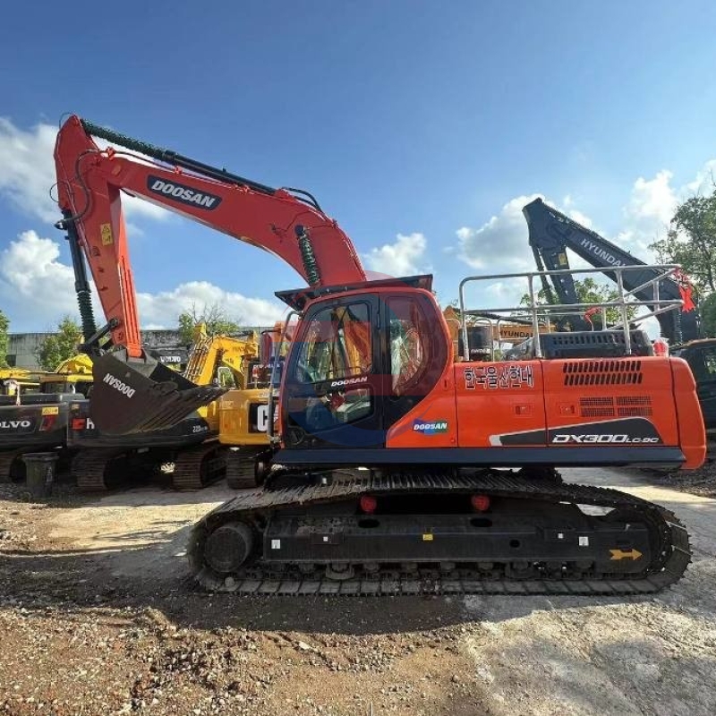 Compact Hydraulic Used Doosan Excavator DX300LC Equipment Trader