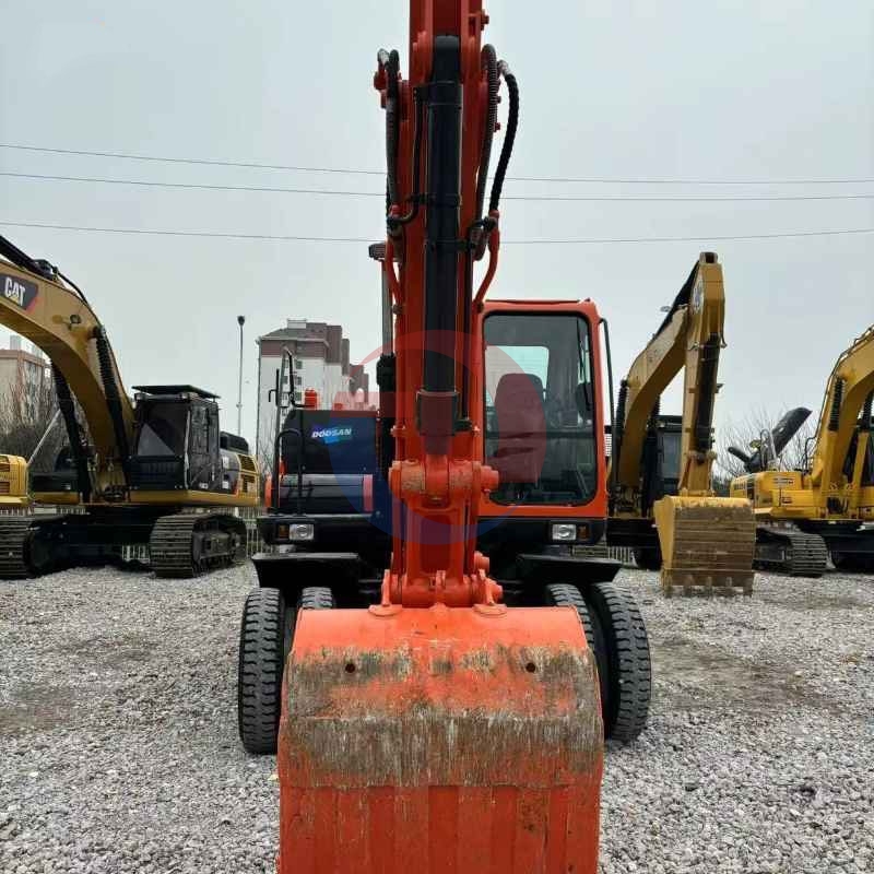 Doosan used 15ton DX150W-9C medium size hydraulic excavator