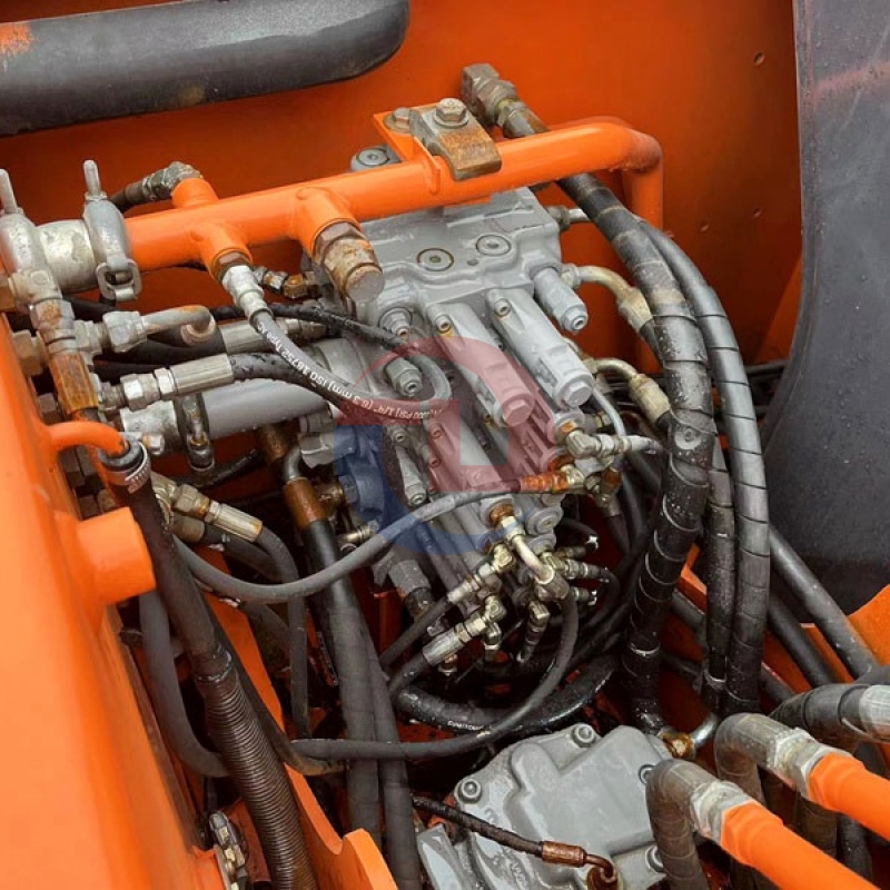 Little Working Hours Used Hitachi Zx70 Excavator Japan Original Used Mini Hitachi Zx70 Excavator