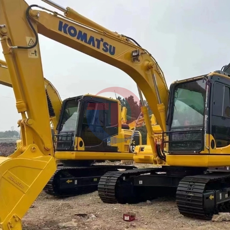 Used komatsu PC110 Original Japan 11Ton High Work Efficiency and Low Working Hours Middle Digger Imported From Japan