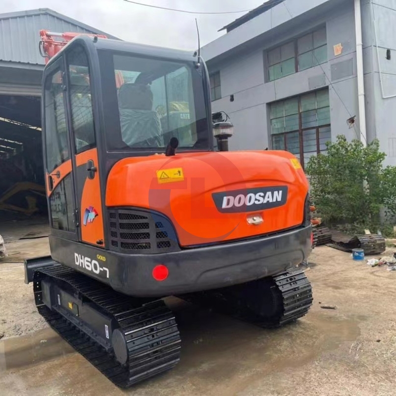 Korea Small Used Doosan Excavator DH60-7 5550KG For Agricultural