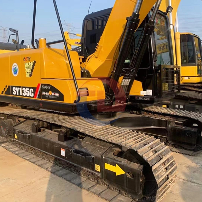Used Sany SY135C Hydraulic Small Excavator Trackhoe Crawler Digger for cheap sale