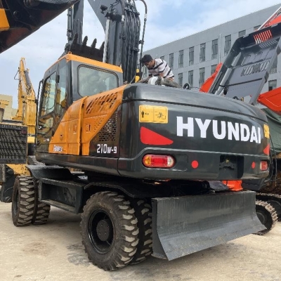 21 Ton Hyundai R210w-9 Used Crawler Excavator Earth Moving Equipment Robex 210w