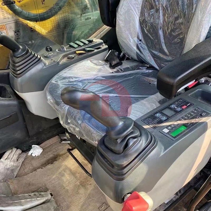 Sany SY265C Used Crawler Excavator Equipment Medium Sized  26 tons 138KW