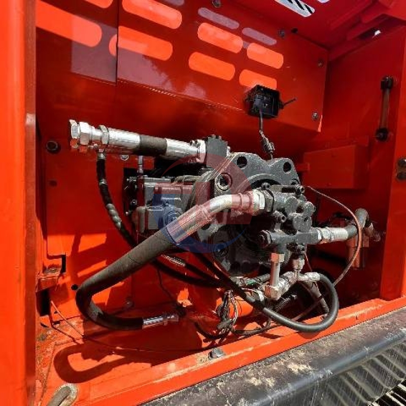 Doosan Dx225LC-9C Dx300 Used Excavator Equipment Construction Digging Machine