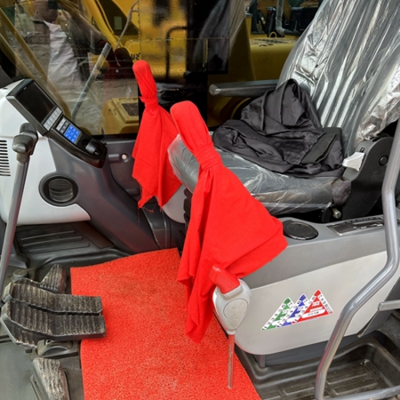 Japanese Hydraulic Used Komatsu PC200-8 Excavator Machine