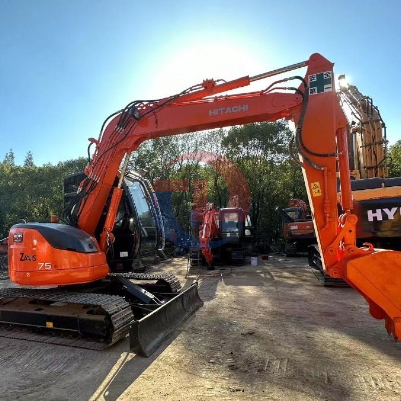 7 Tons ZX75US Used Hitachi Excavator Second Hand Mini Digger
