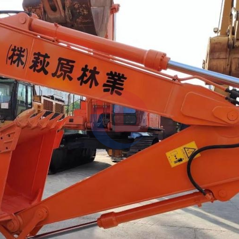 Hitachi Zx200 2nd Hand Excavator 20 Ton Repossessed Construction Digger Machine