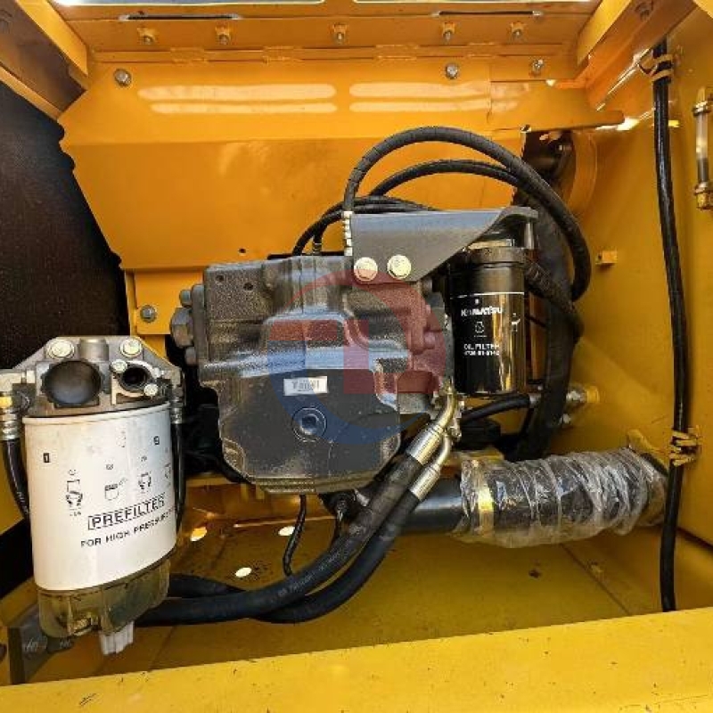 2000KW Engineering Used Komatsu Excavator Equipment PC200-8 19Tonne