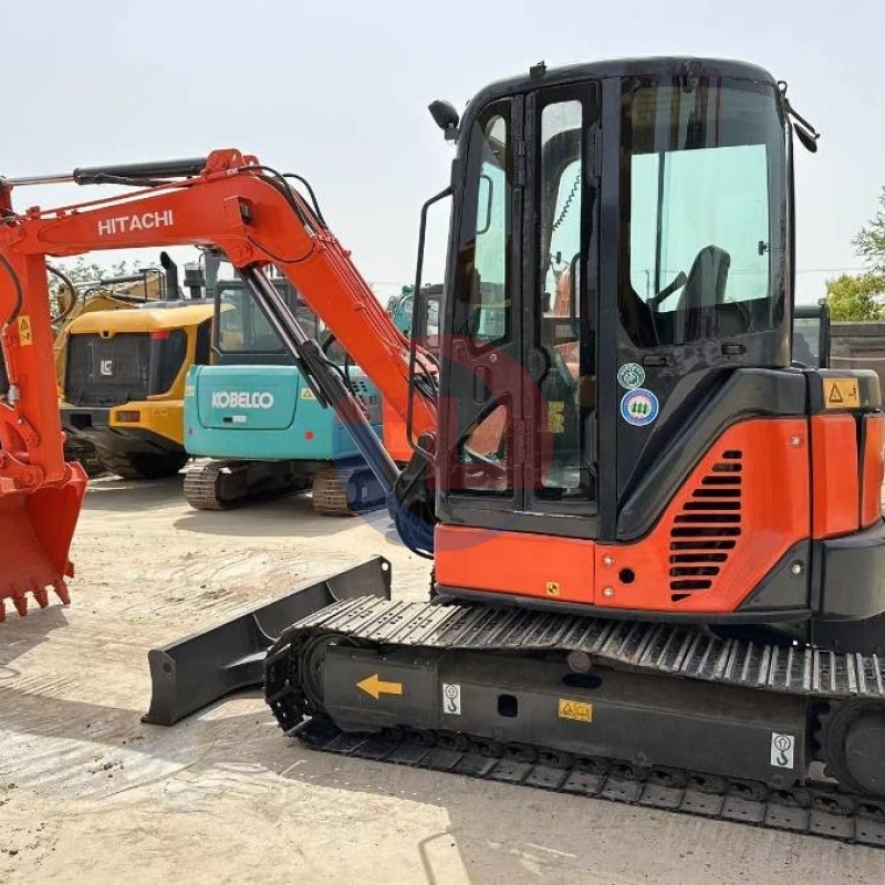 Mini ZX50U Hitachi Excavator Used Construction Machinery 5T ZX50