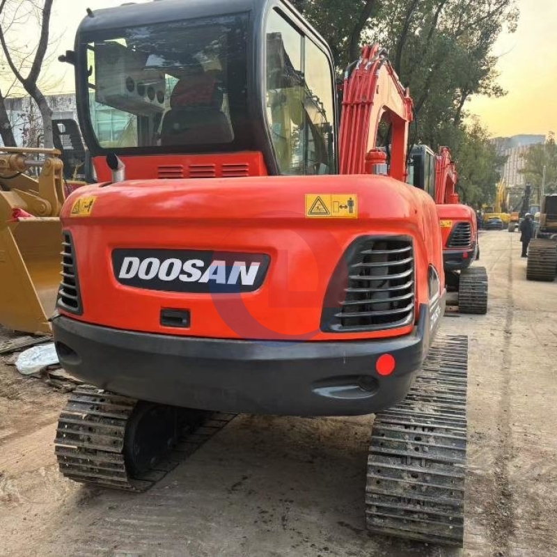 Hydraulic DX60 Doosan Micro Digger 2nd Hand Excavator Crawler 6 Ton