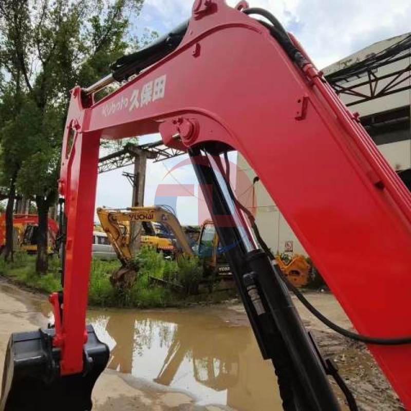 EPA Engine Old Kubota Mini Excavator Second Hand Kx165 5.5 Ton