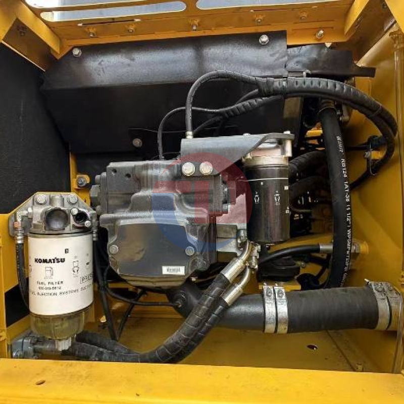 22Ton Used Crawler Excavator Komatsu PC220-8 Secondhand Construction Machinery