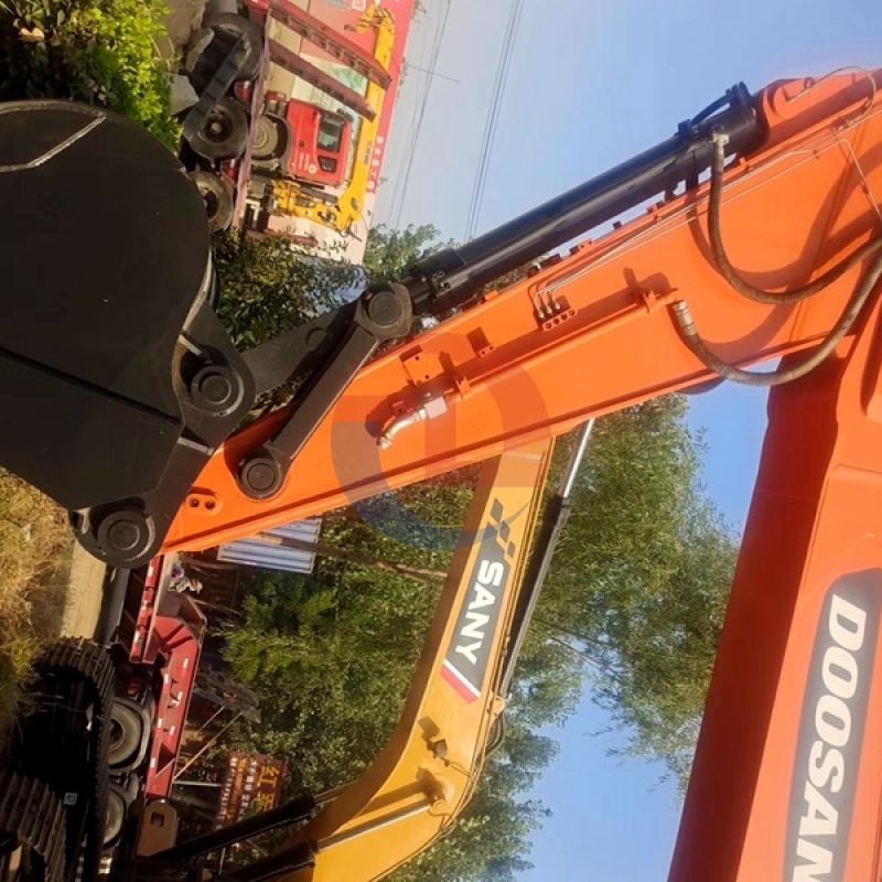 1750KW DX340LC Old Used Doosan Excavator Backhoe Crawler For Digging