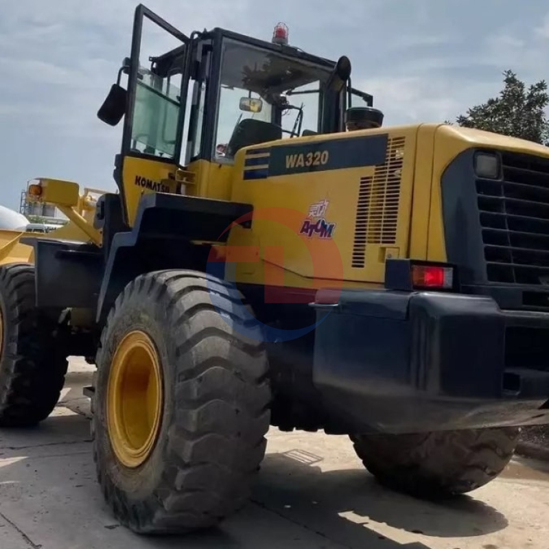 Komatsu WA320 Used Front Loader Wheel Loaders Construction Machinery 4000KG