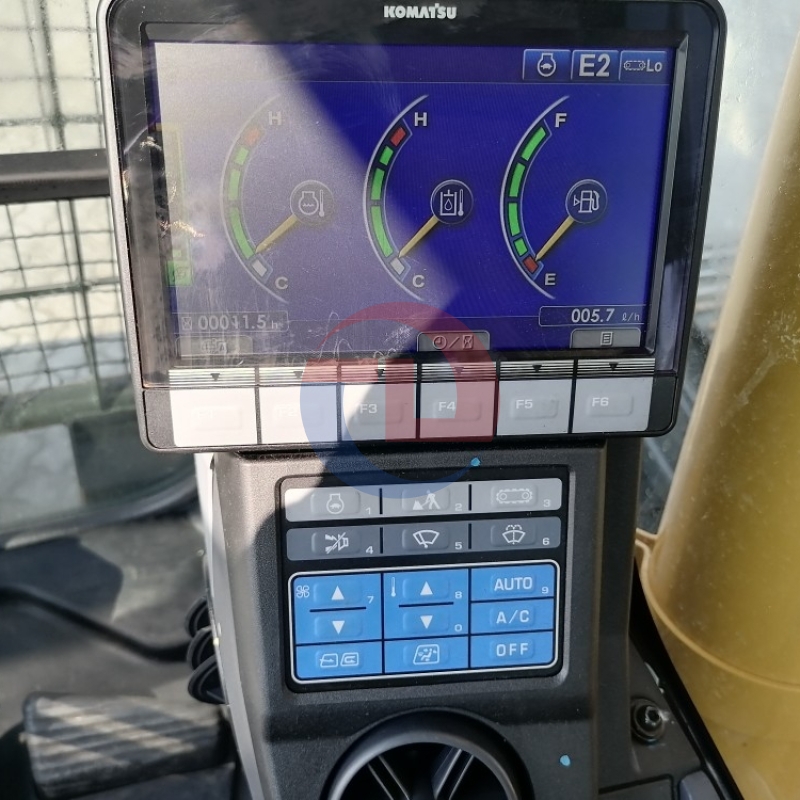 PC210 Price Low Japan Komatsu PC210-10 PC210-10mo Excavator