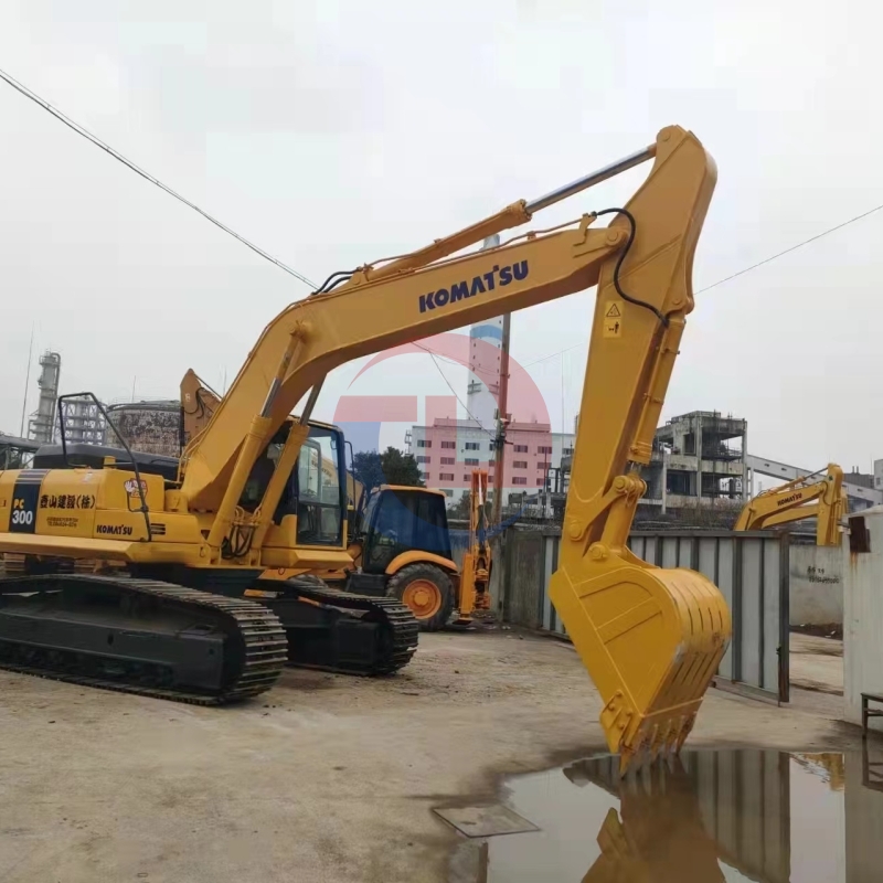 Good Quality Used Excavators komatsu Pc300-7 Japan Brand Second Hand Crawler Excavator 30ton Large Machine Cheap Price for Sale