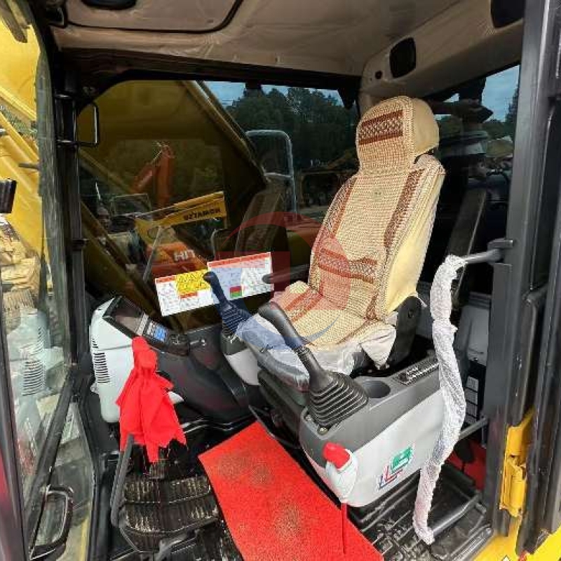 22Ton Used Crawler Excavator Komatsu PC220-8 Secondhand Construction Machinery