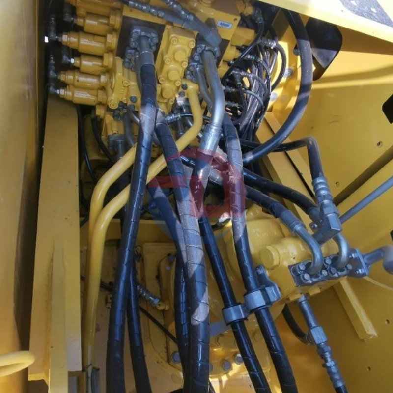 Used Excavators Komatsu PC200-8N1 Original Low Price Crawler Hydraulic Excavator Machinery Japanese Condition Hot Sale