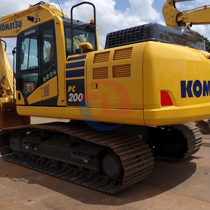 Used Komatsu PC200-11 Excavators  Original Low Price Crawler Hydraulic Excavator Machinery Japanese Condition Hot Sale
