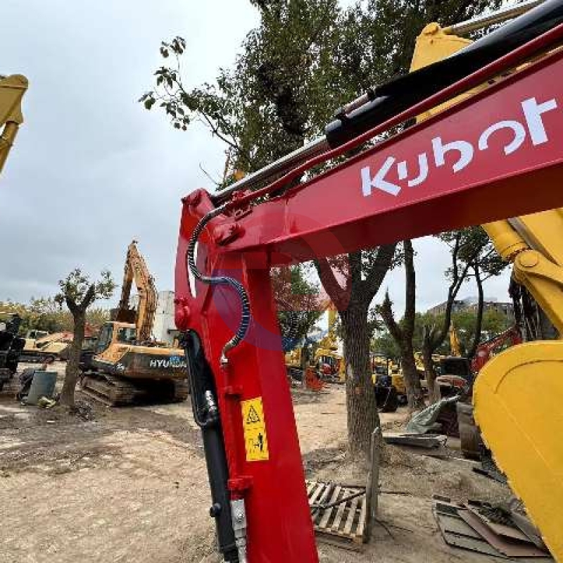 35.5KW Old Used Crawler Excavator Mini Kubota Kx163 6 Ton Digger