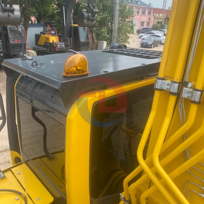 Original Earth Moving Machinery Komatsu PC400-8R Hydraulic Crawler 40T Komatsu PC400-8R Used Constrcuction Machinery