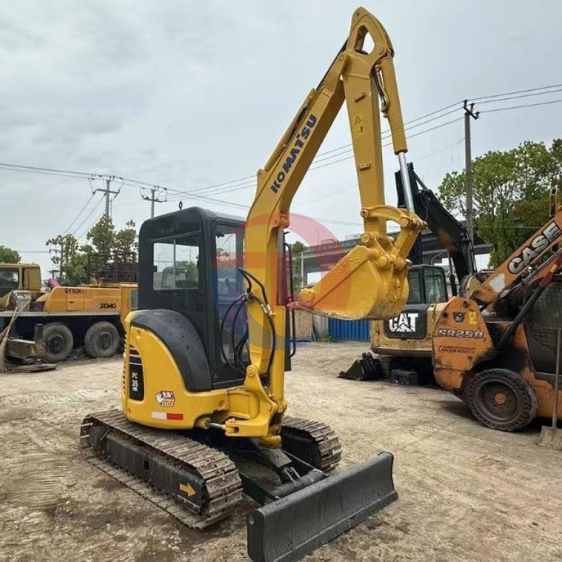 Japan Original PC35 Komatsu Used Equipment Secondhand Mini Excavator Crawler