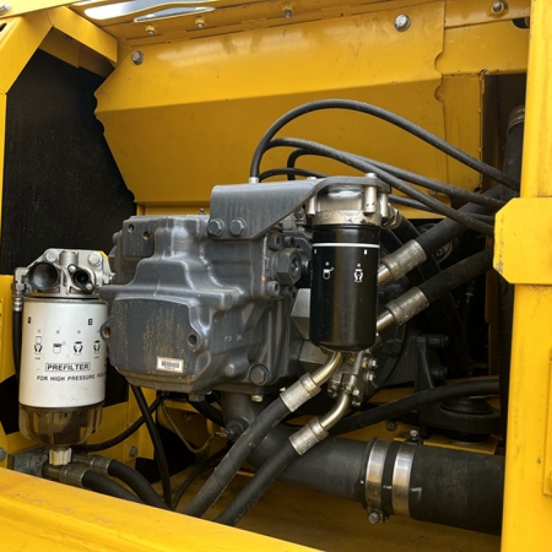 Japanese Hydraulic Used Komatsu PC200-8 Excavator Machine