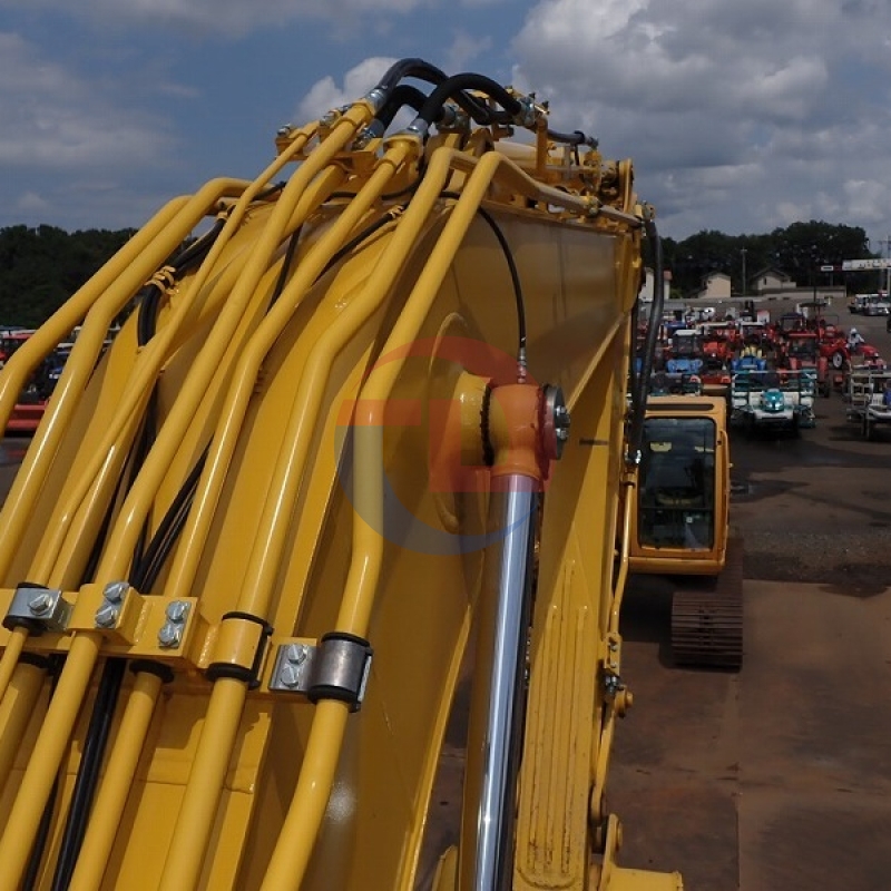 Used Komatsu PC200-11 Excavators  Original Low Price Crawler Hydraulic Excavator Machinery Japanese Condition Hot Sale