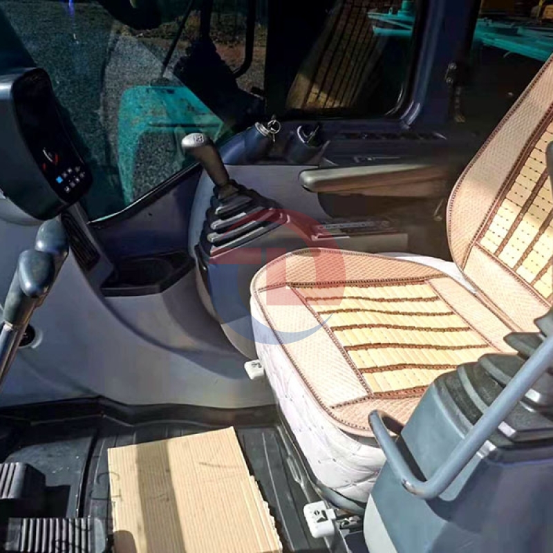 25Ton SK260D Used Kobelco Excavator Earth Moving Equipment