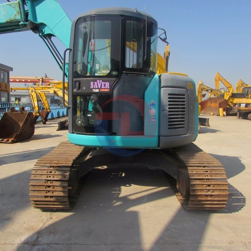 used digger excavator Kobelco SK75 secondhand 7.5ton excavator for sale