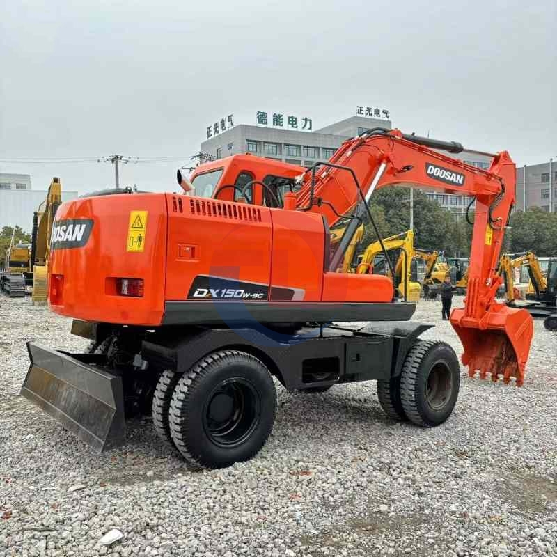 Doosan used 15ton DX150W-9C medium size hydraulic excavator