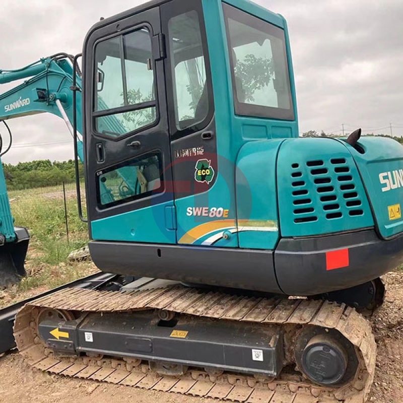 Used Excavators Sunward Swe80e Sale for Earth-moving High Quality Low Price
