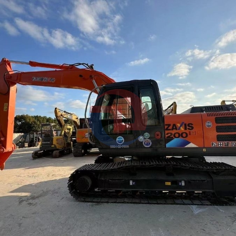Japan Original Used Hitachi ZX200 Hydraulic Crawler Excavator Second Hand Machinery 100KW Power