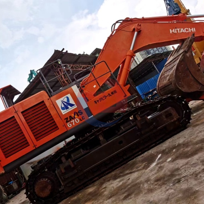 Construction Machinery Mining Mining Using a Second-hand Large Excavator Hitachi ZX670 Hitachi Excavator for Sale