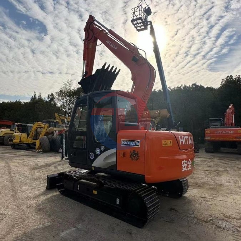 Repossessed Old Hitachi Mini Excavator Zx70 Construction Machinery