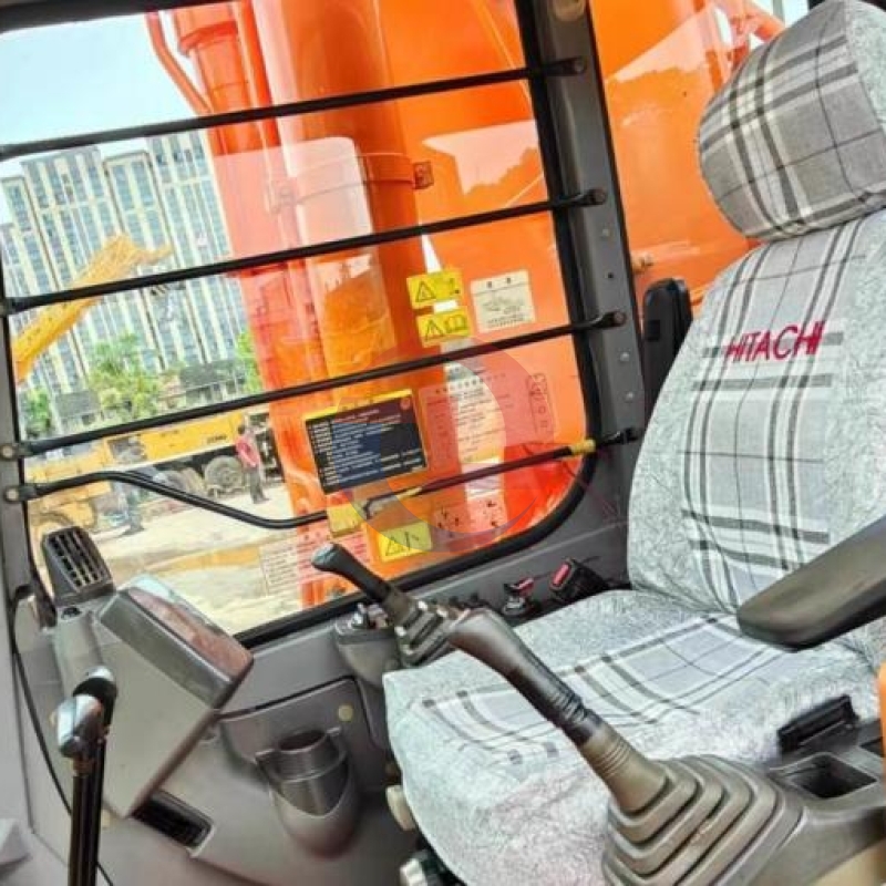 Large Scale Repossessed Hitachi Zx450 Equipment Trader Excavator 45Ton Isuzu Engine